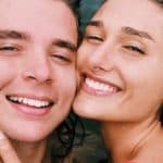 Namorado de Sasha a vê declarar amor por mulher
