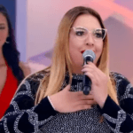 Cover de Marília Mendonça cantou no Programa Silvio Santos (Foto: Reprodução)
