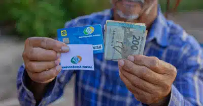 Quem não tem direito ao 13° salário do INSS? Aviso hoje (23/07) (Foto: Jeane de Oliveira/ FDR)