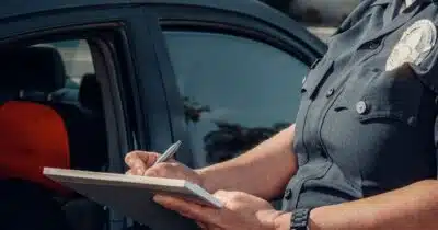 Ilustração de lei de trânsito e multa - Foto Reprodução Internet