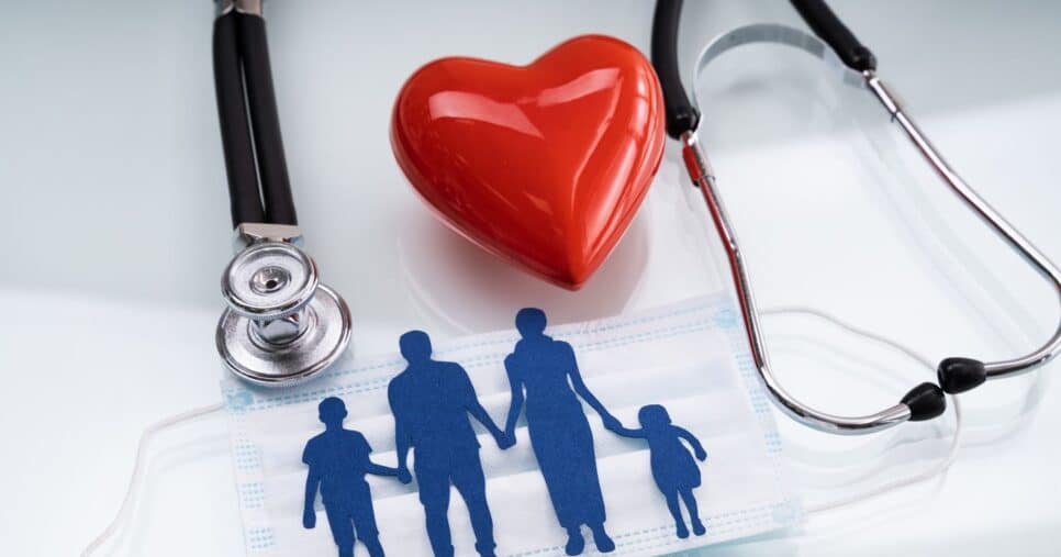 Ilustração de plano de saúde aos idosos - Foto Reprodução Internet