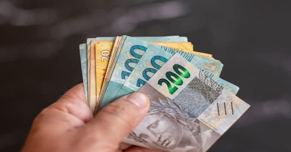 Ilustração de salário mínimo - Foto Reprodução Internet