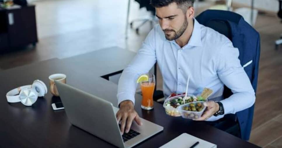 Lei trabalhista entra em vigor e traz mudanças (Foto: Reprodução)