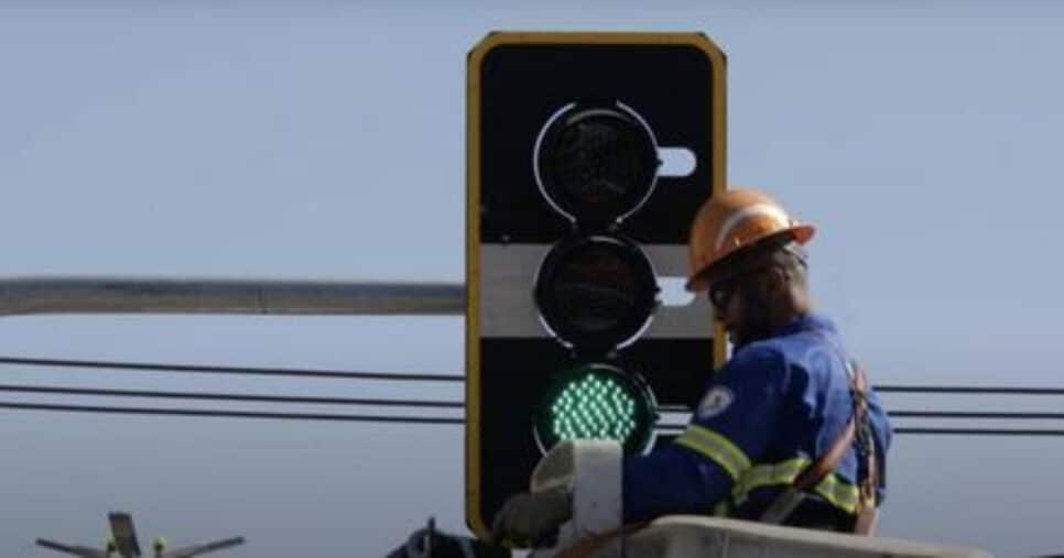 Motoristas: novos radares e semáforos instalados em SP em julho (Foto: Reprodução/R7)